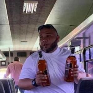 Meet your Posher, Efrain